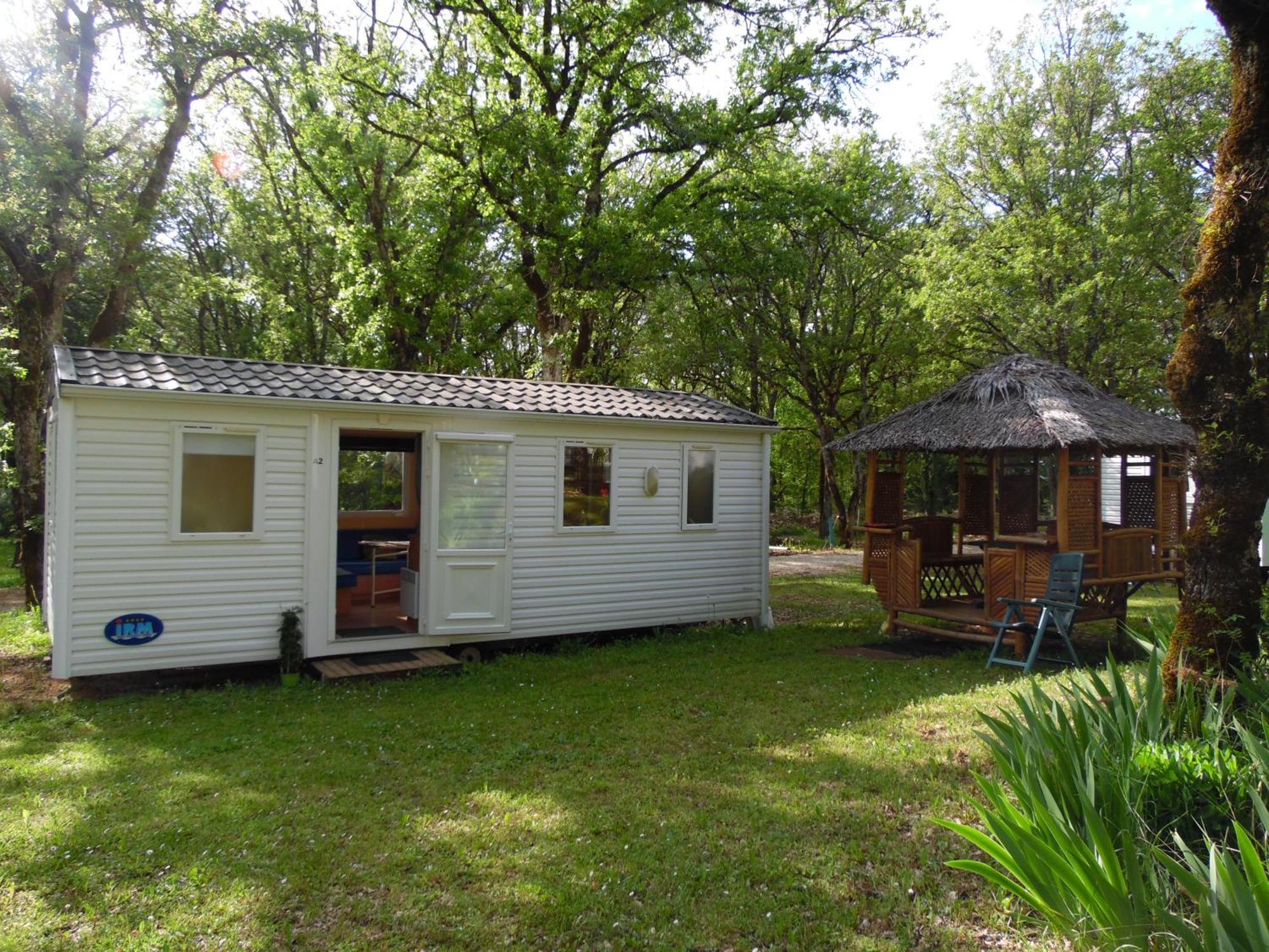 Camping Les Paillotes Payrac ภายนอก รูปภาพ