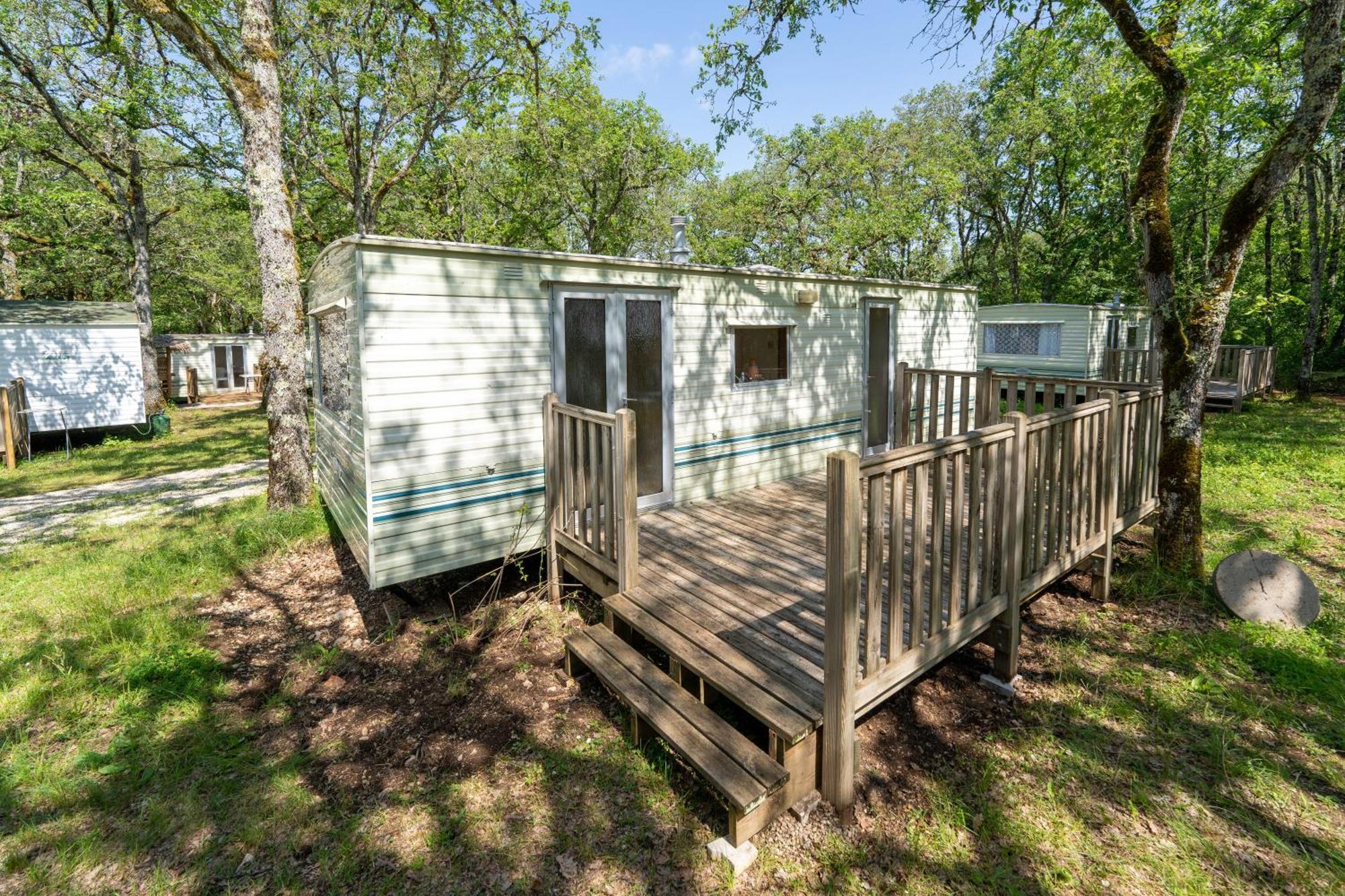 Camping Les Paillotes Payrac ภายนอก รูปภาพ
